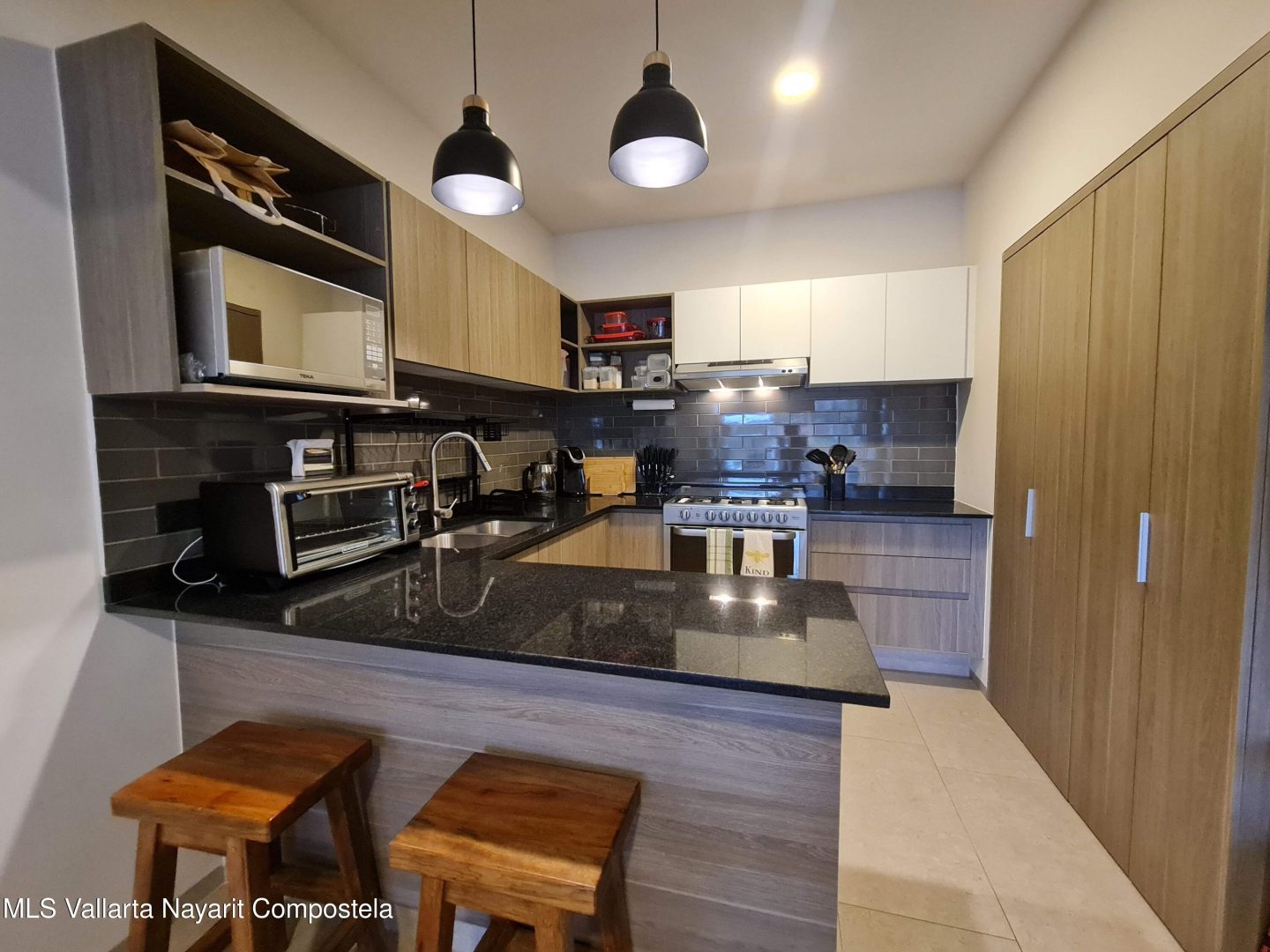 20251031193242815654000000-o