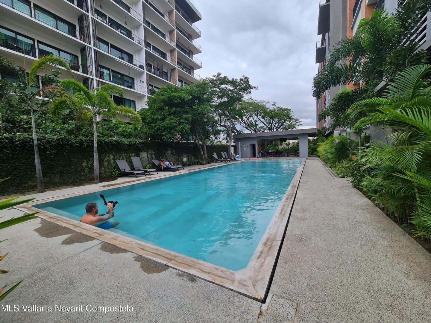 20251031193309110974000000-o