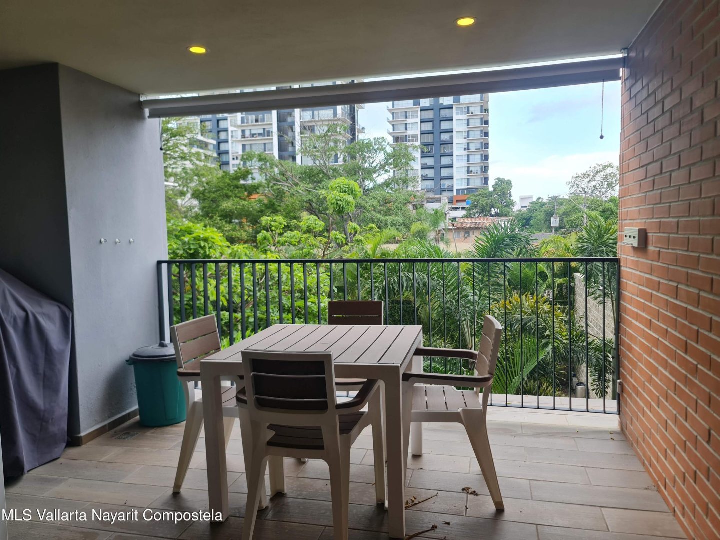 20251031193320311131000000-o