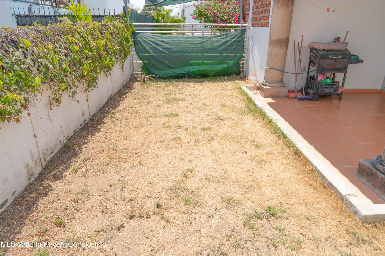 20251105005214039215000000-o