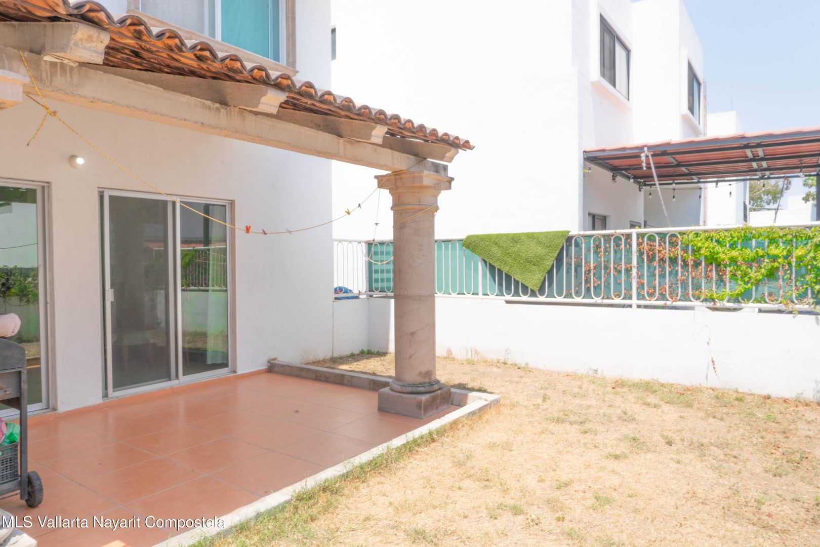 20251105005229239594000000-o