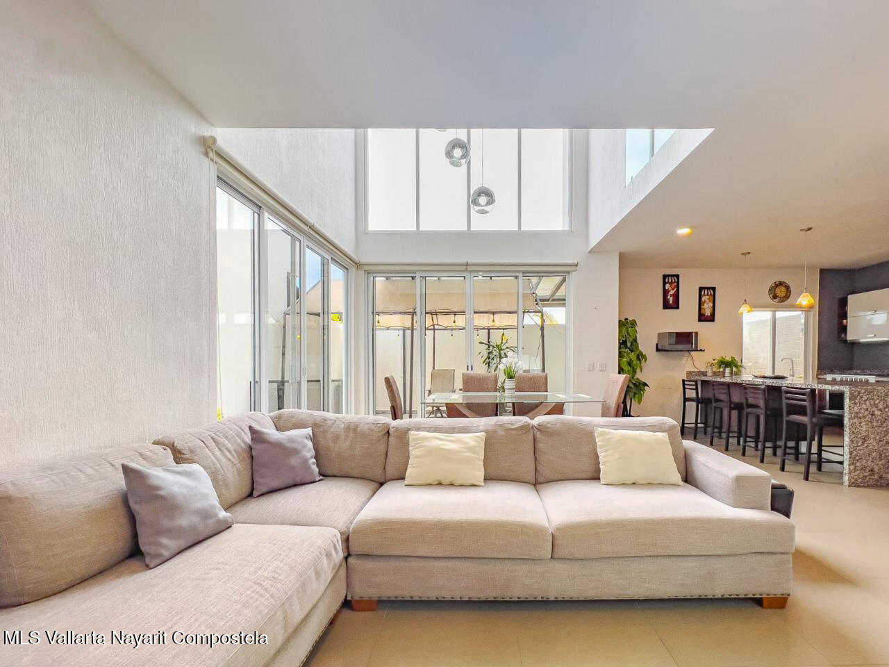 20251105195539540727000000-o