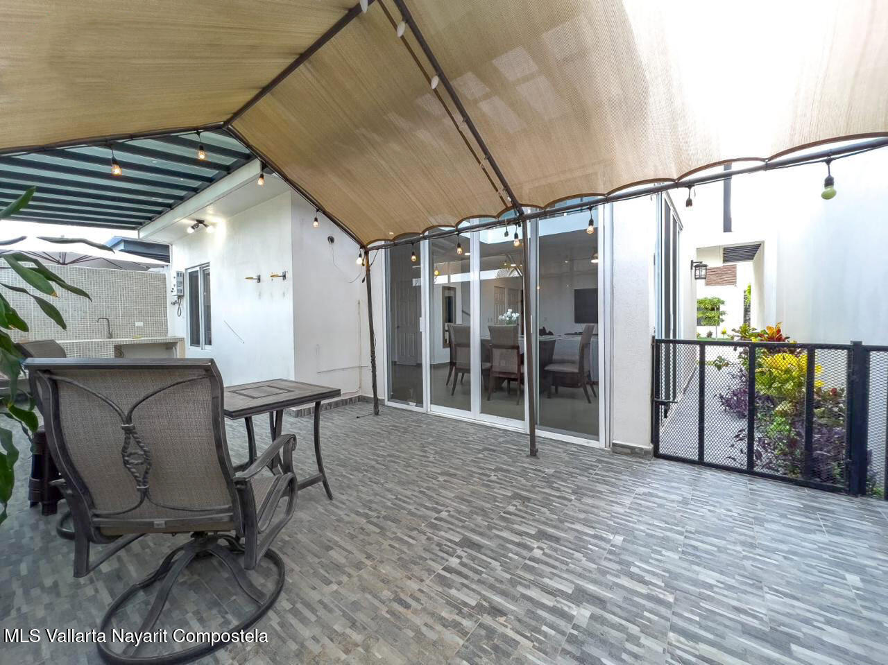 20251105195555729491000000-o