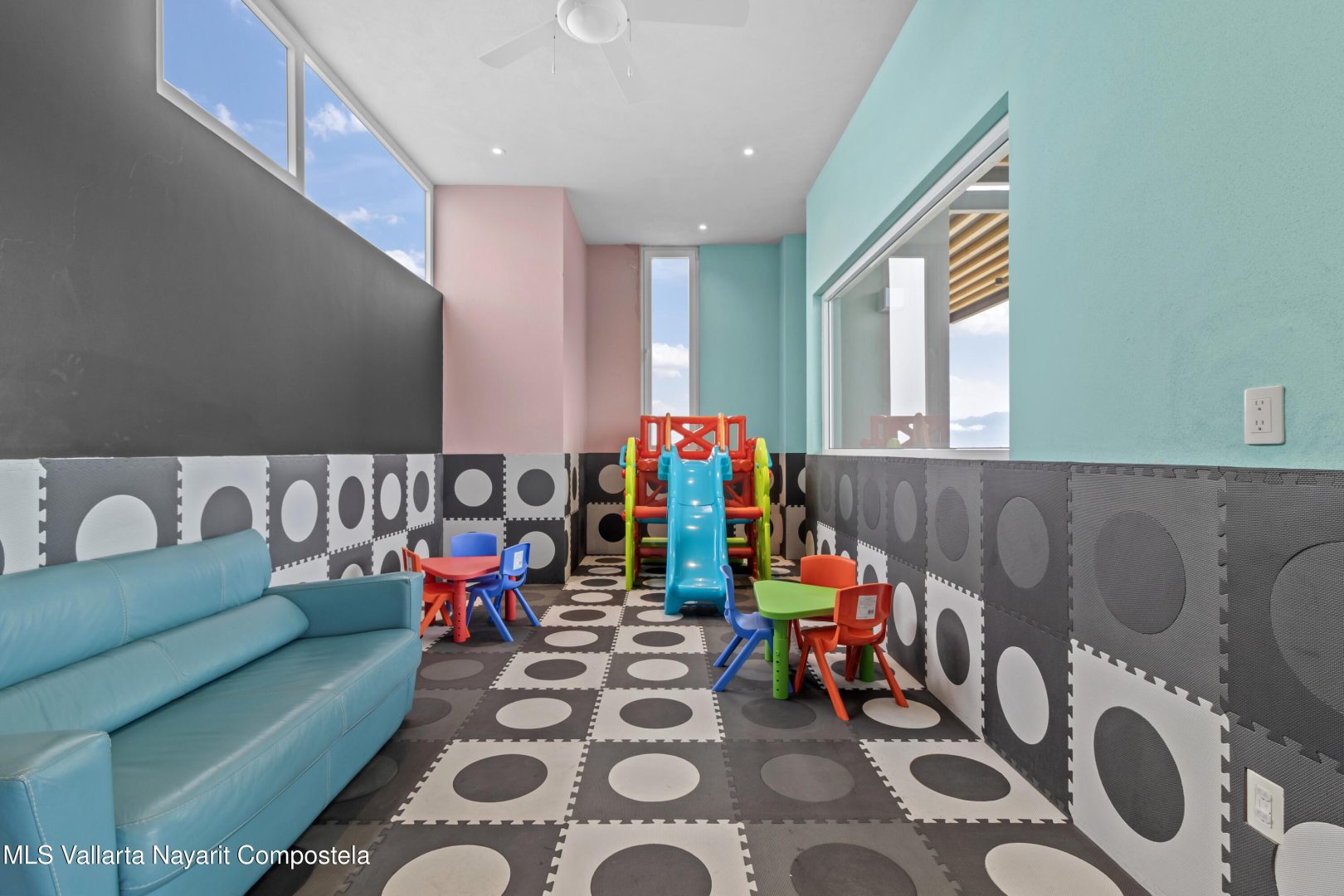 20251105210816707459000000-o