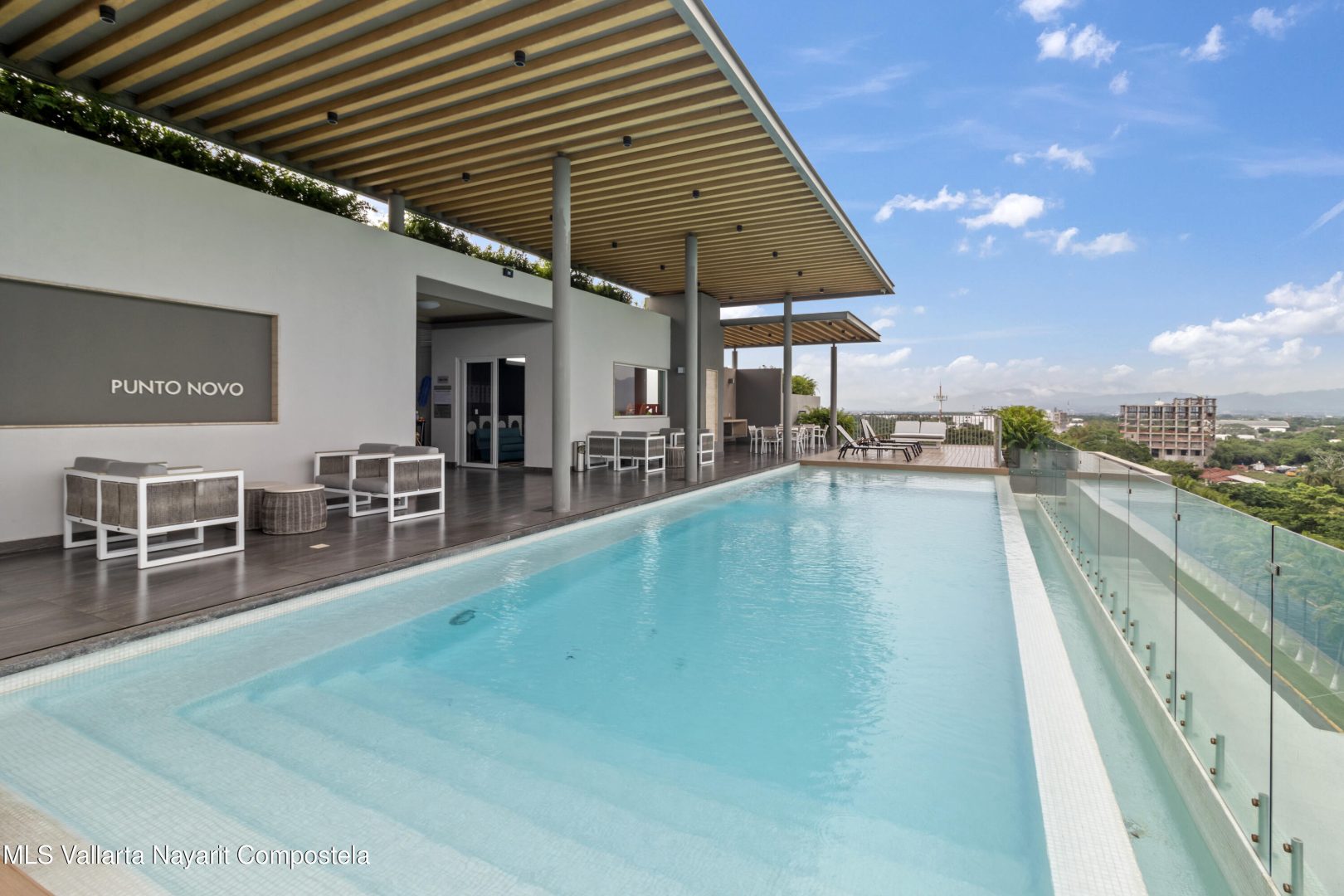 20251105211003279411000000-o