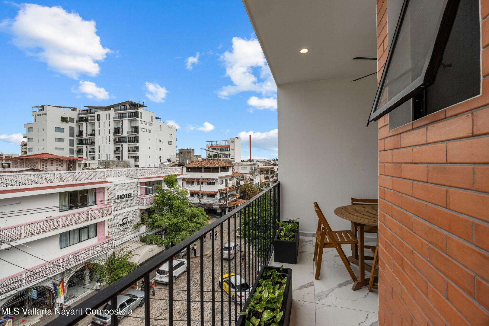 20251106072238728906000000-o