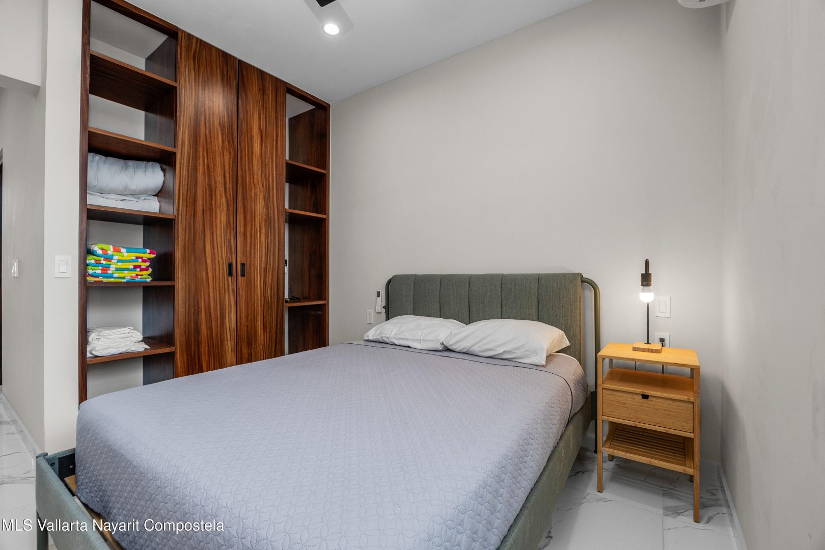 20251106072312247838000000-o