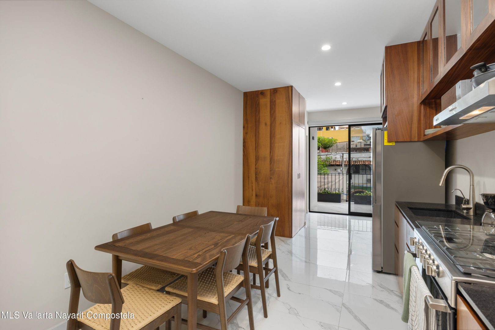 20251106072409126632000000-o