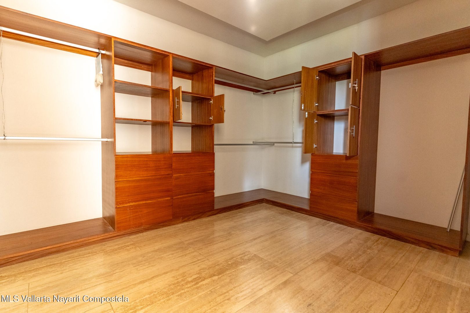 20251106193740337287000000-o