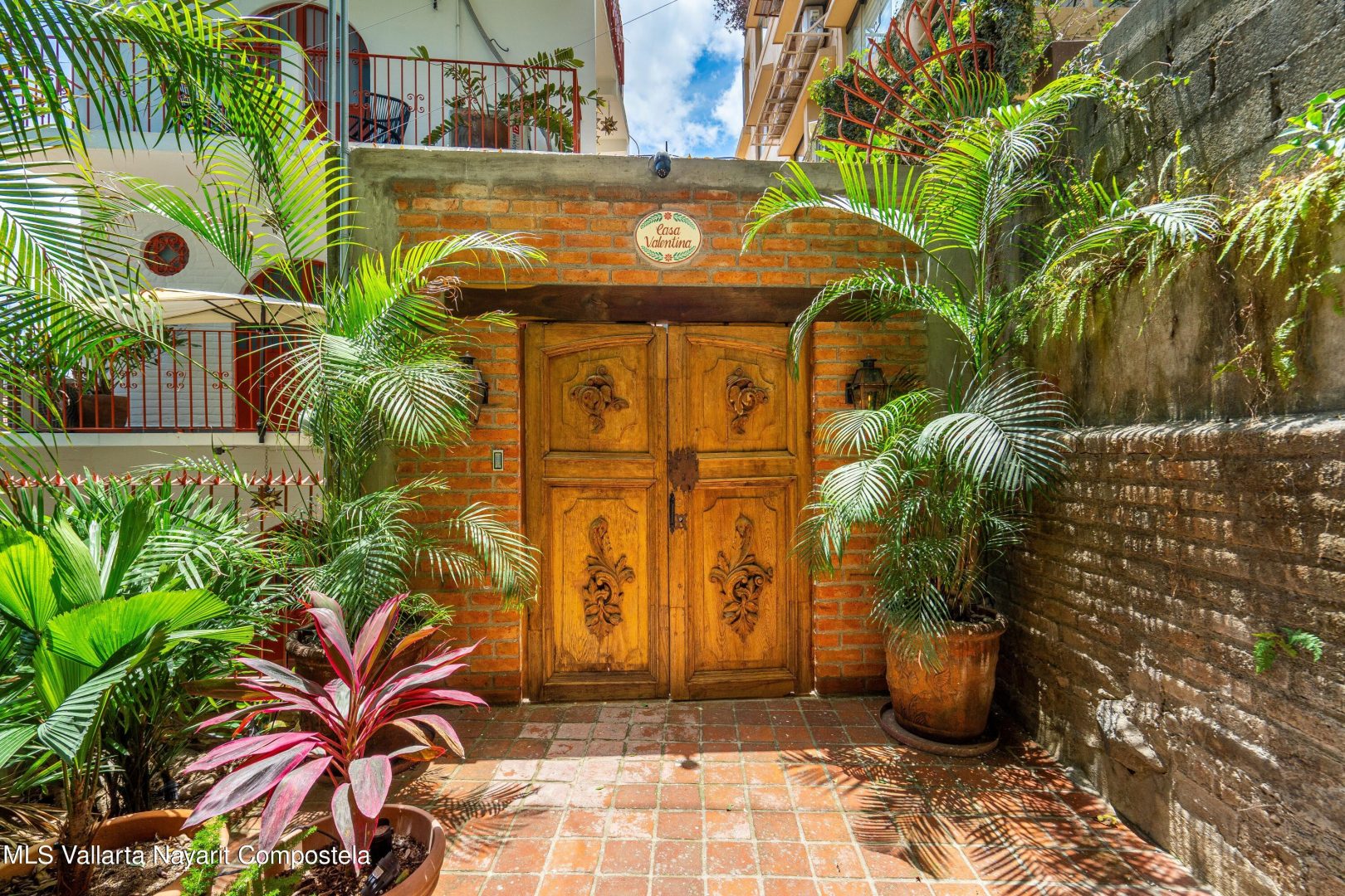 20251106210439598625000000-o