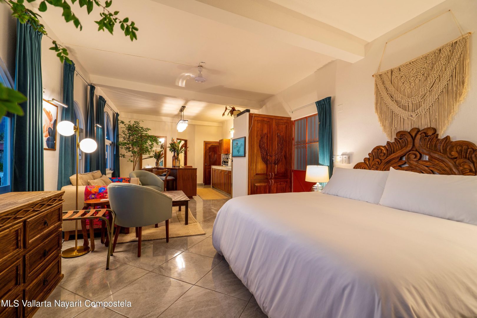 20251106210440428711000000-o