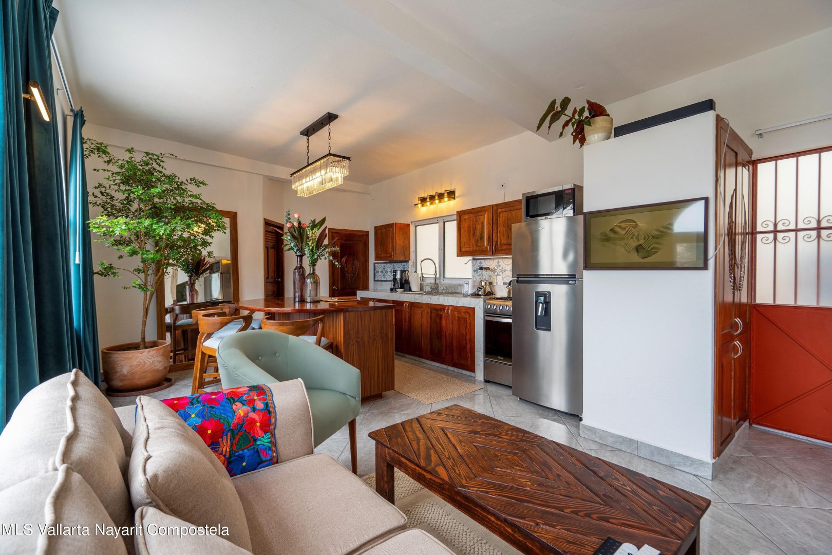 20251106210440526208000000-o