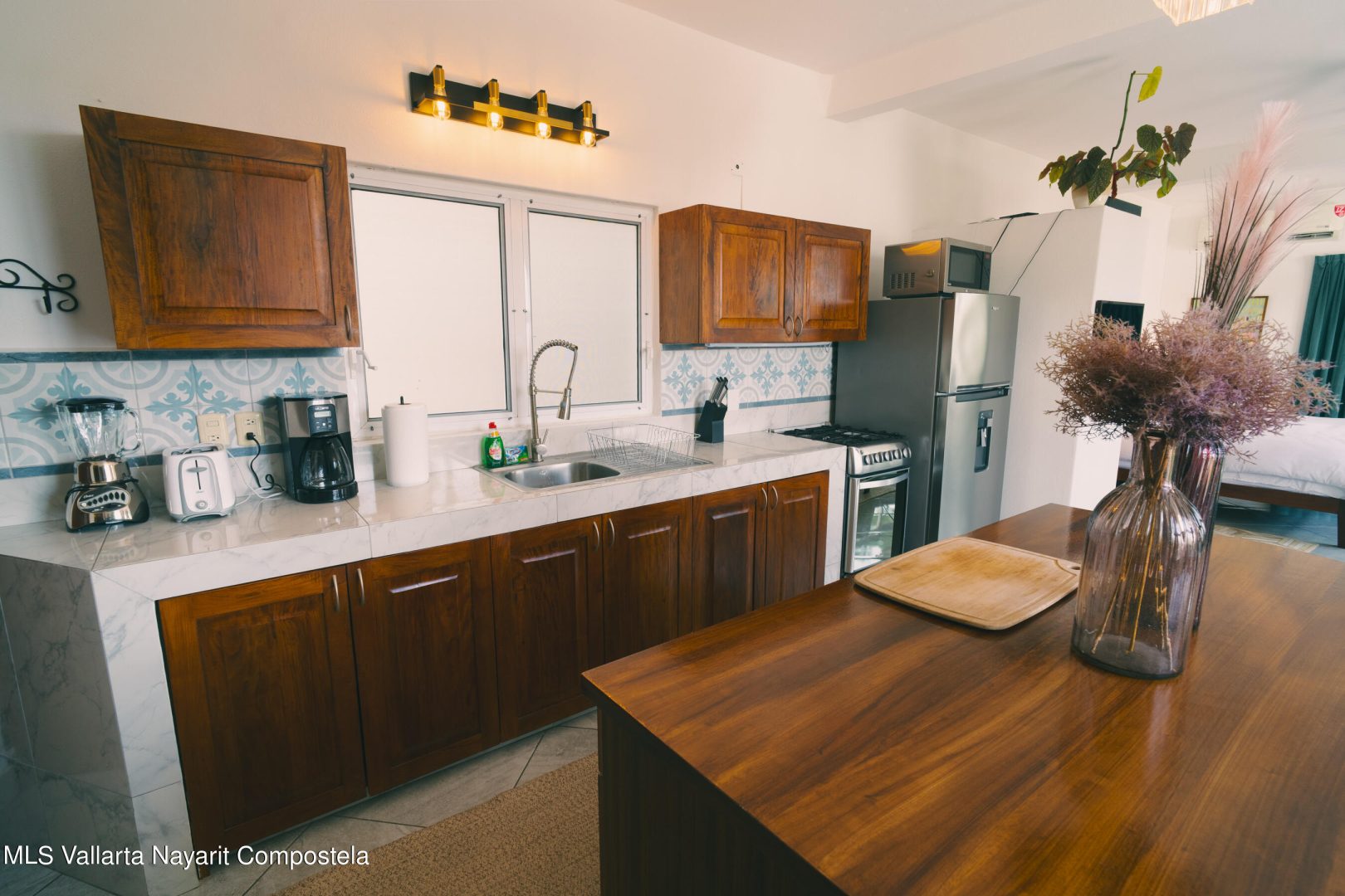 20251106210440621398000000-o