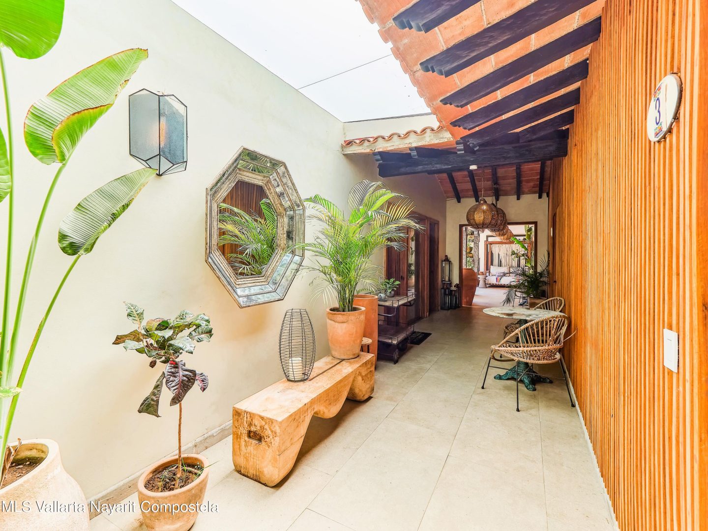 20251106210515139699000000-o