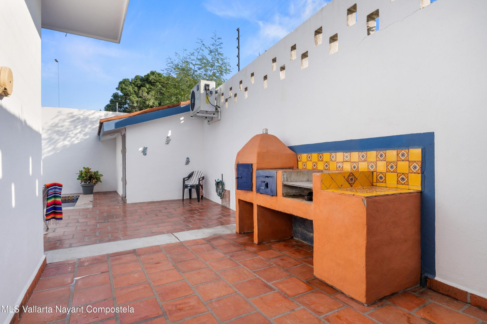 20251107211503375686000000-o