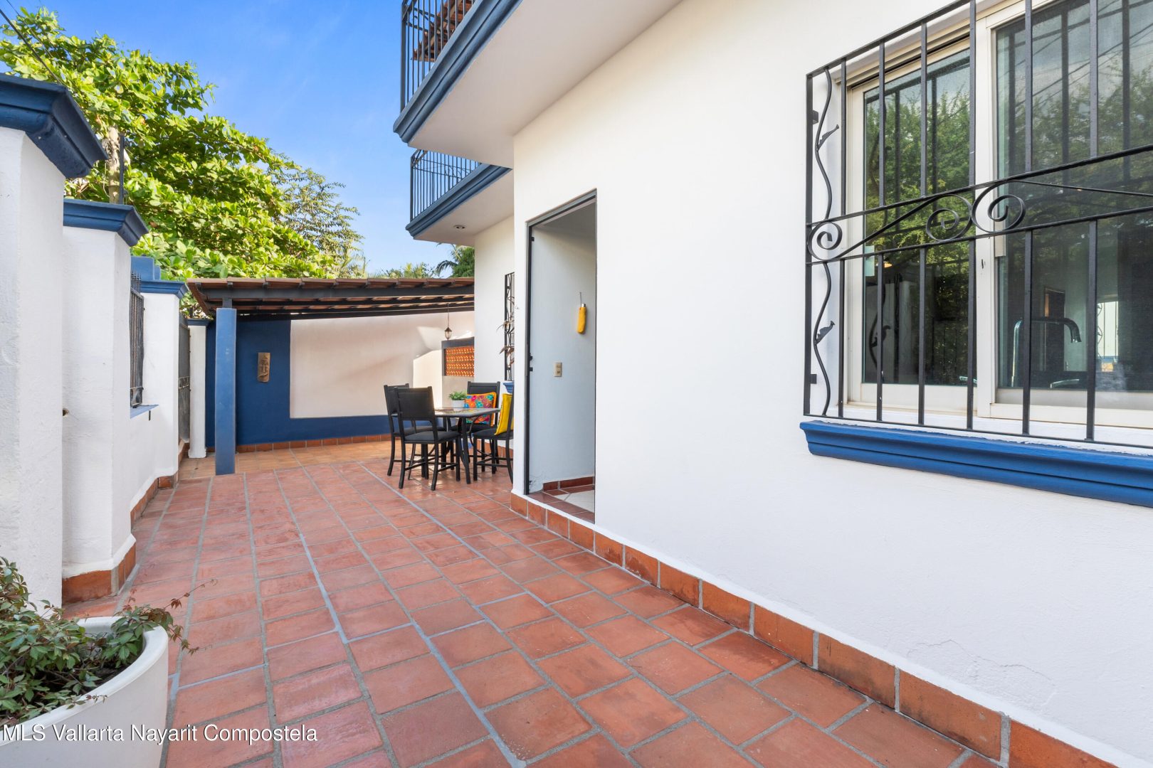 20251107212414824185000000-o