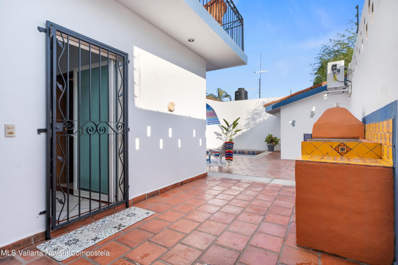 20251107214303410624000000-o