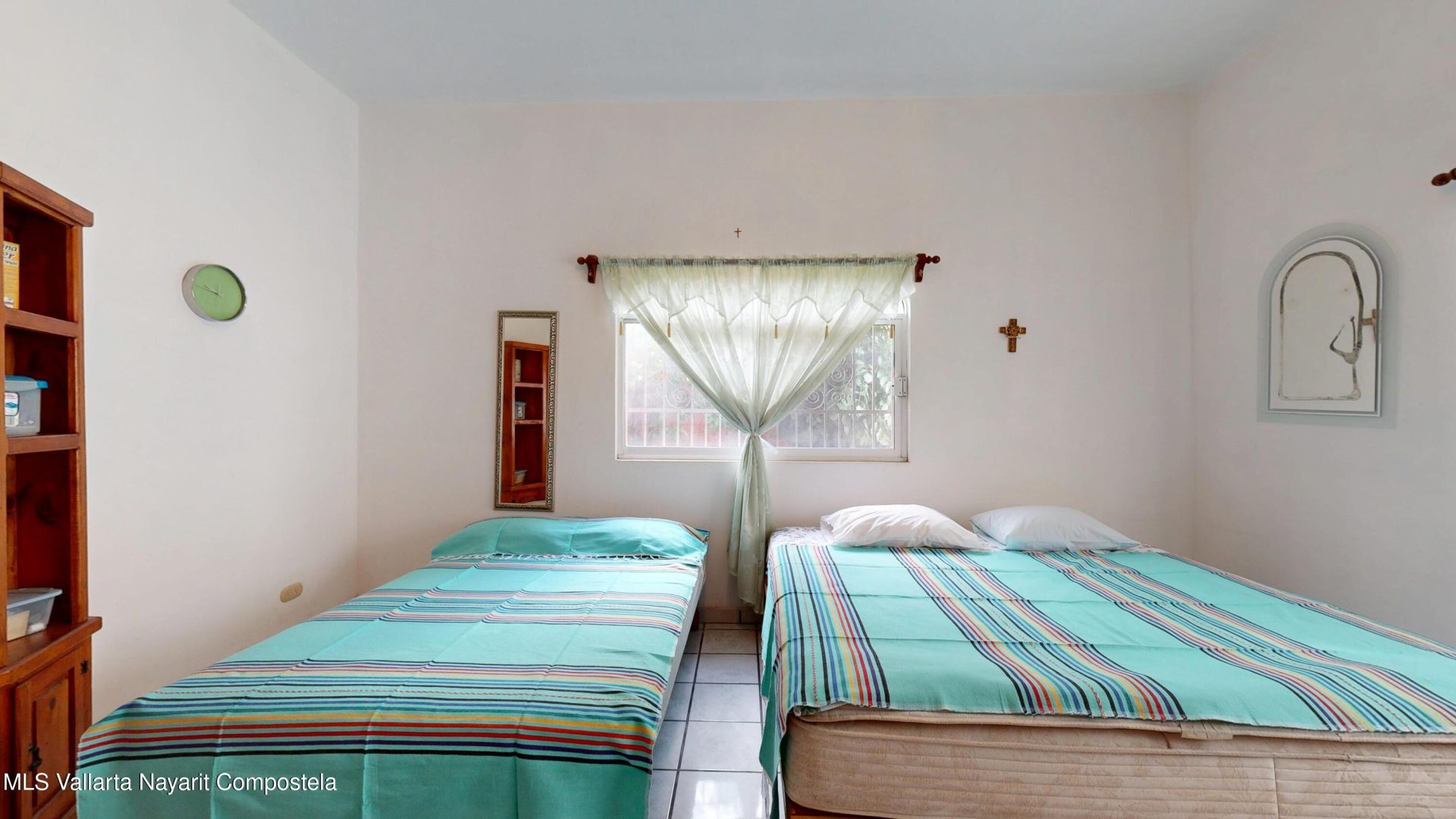 20251111195135155042000000-o