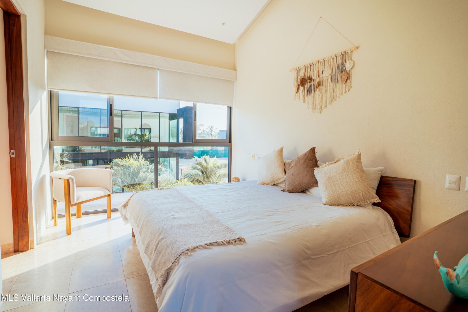 20251111201837968460000000-o