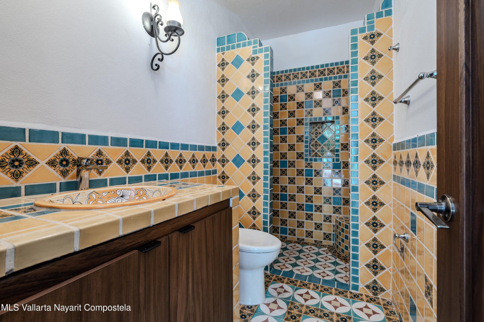 20251113181152847611000000-o