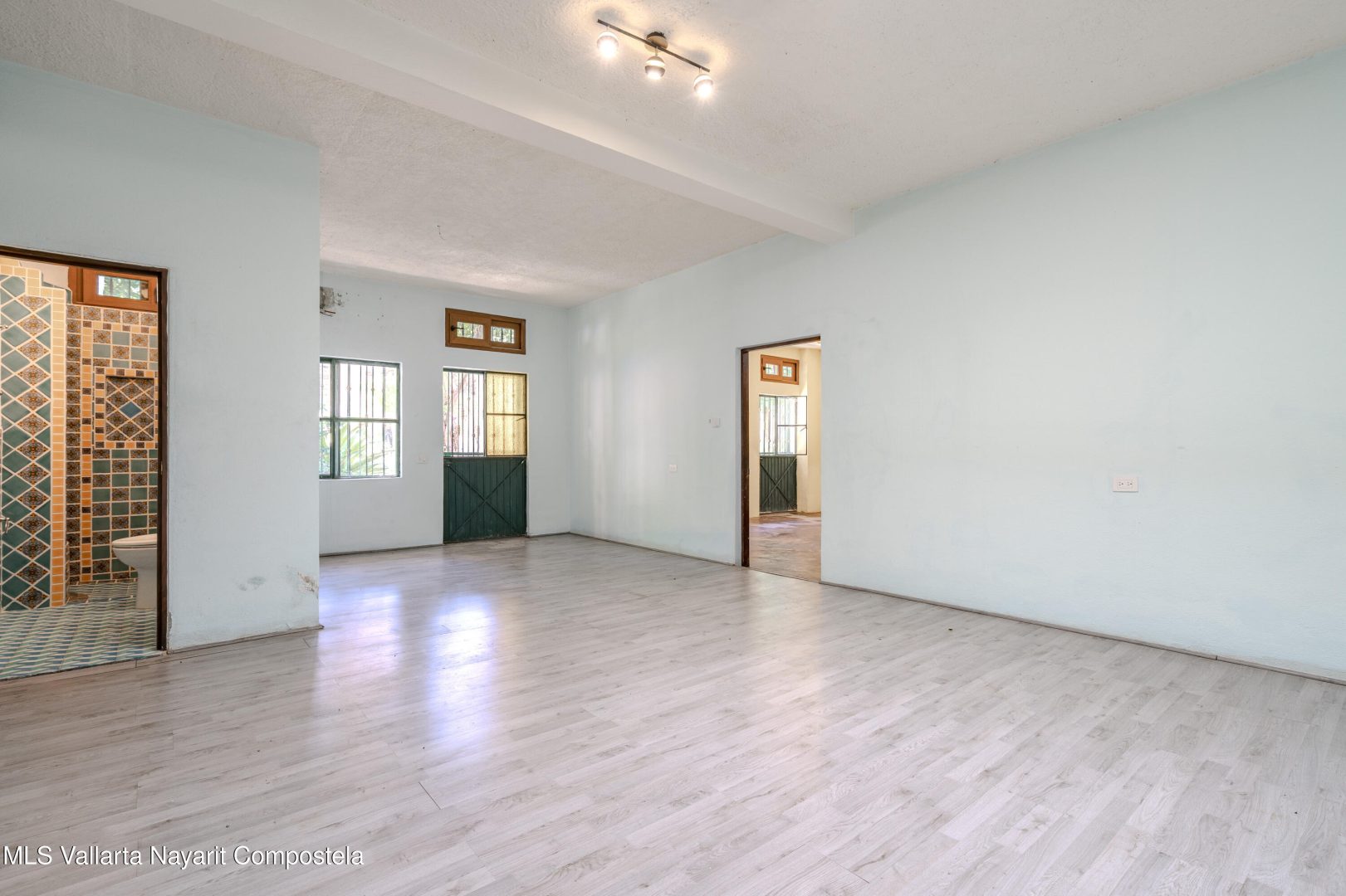 20251113181208500805000000-o