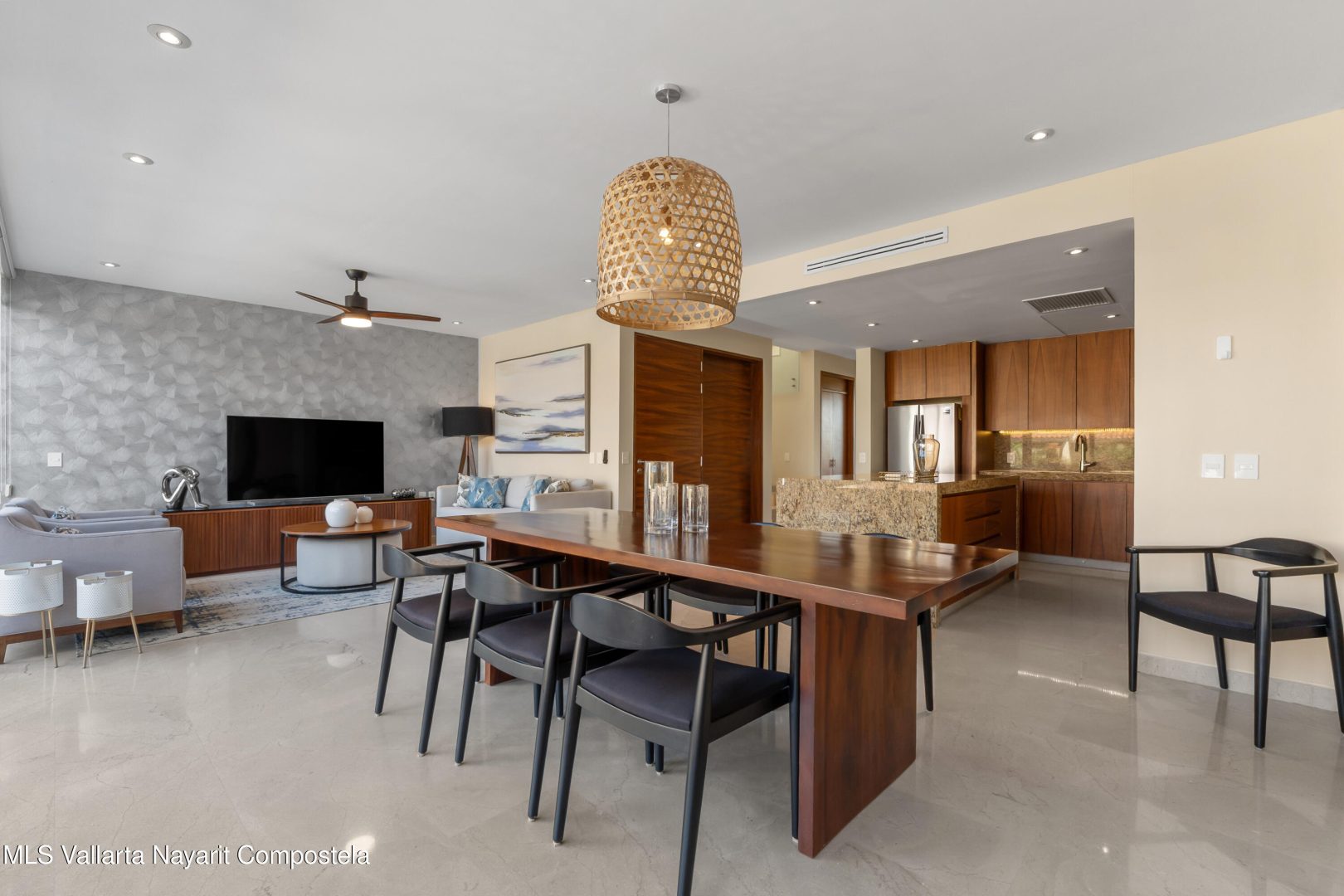 20251114143326147290000000-o