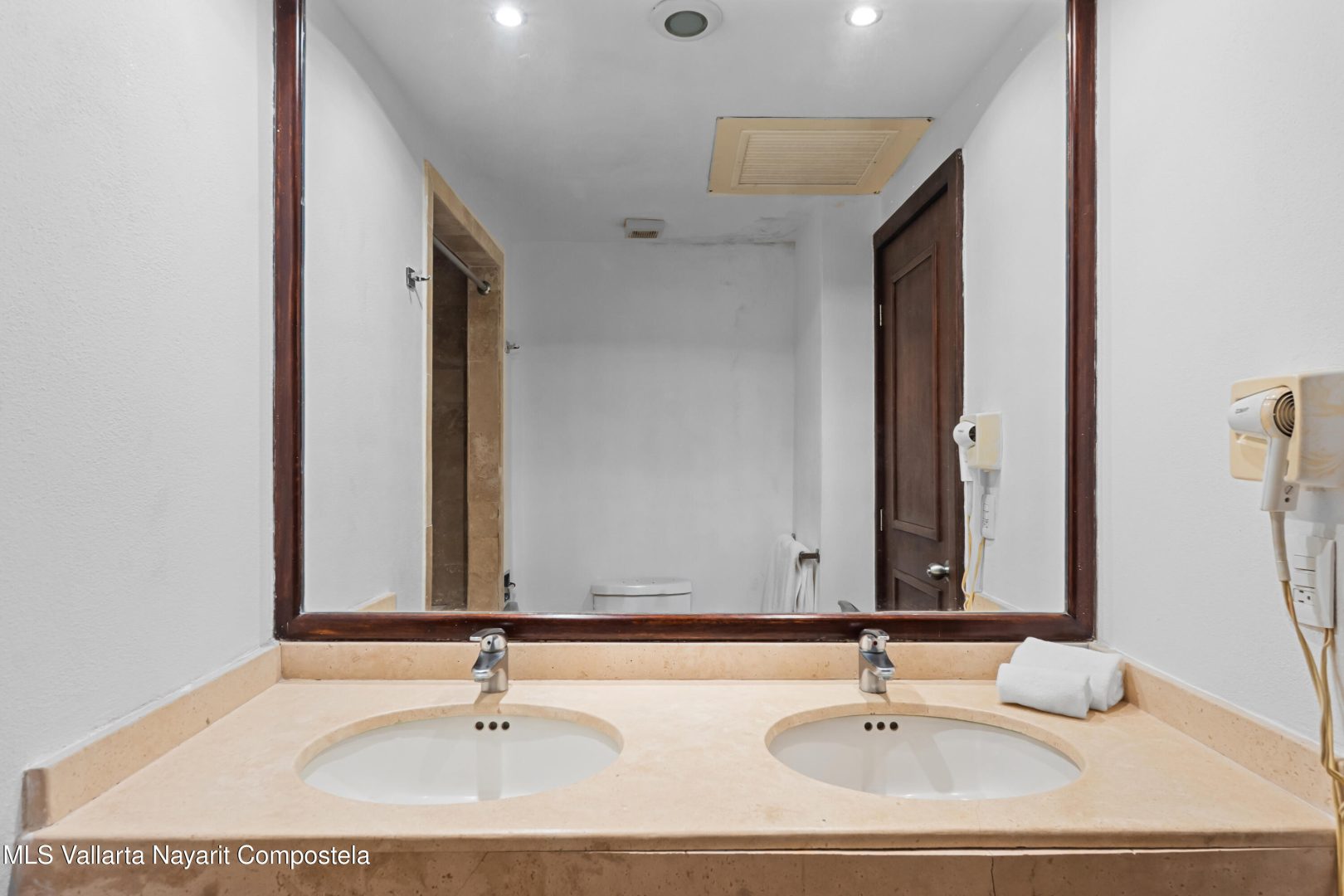 20251114182402202719000000-o