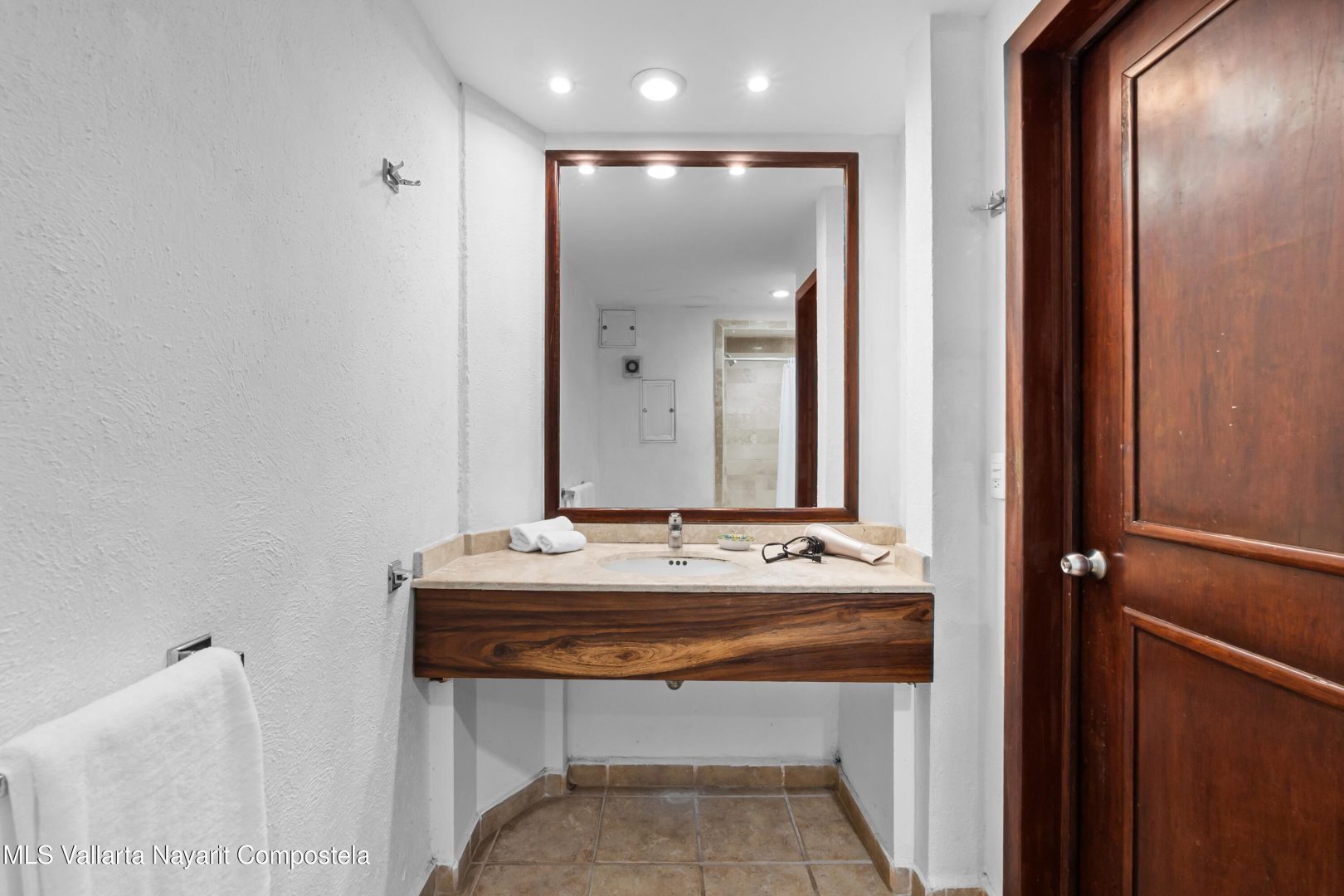 20251114182652208322000000-o