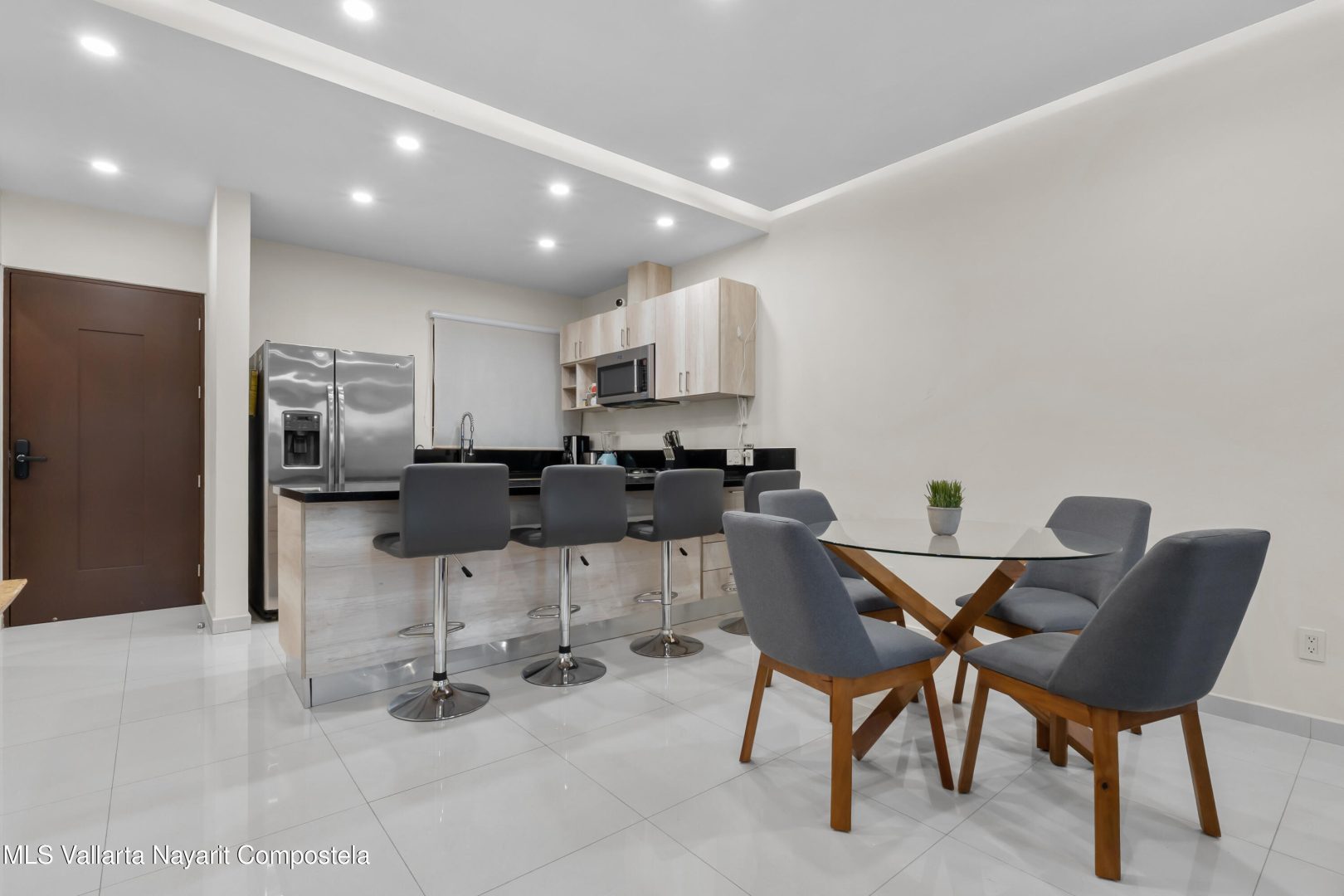 20251114200422113612000000-o