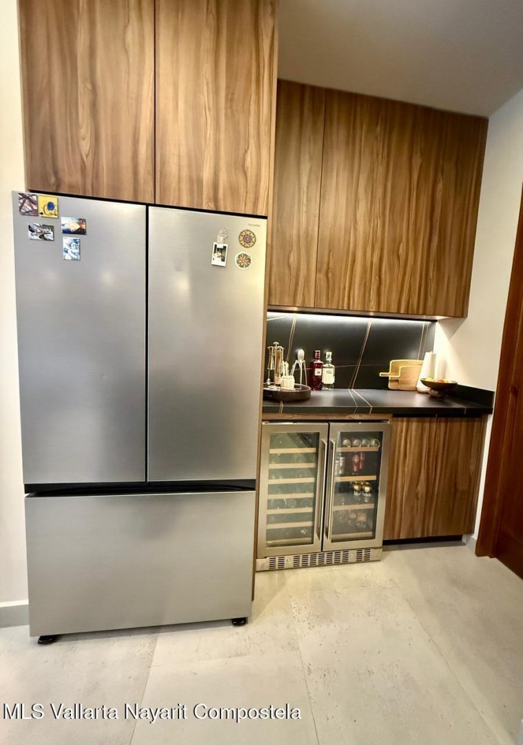 20251118014049060336000000-o