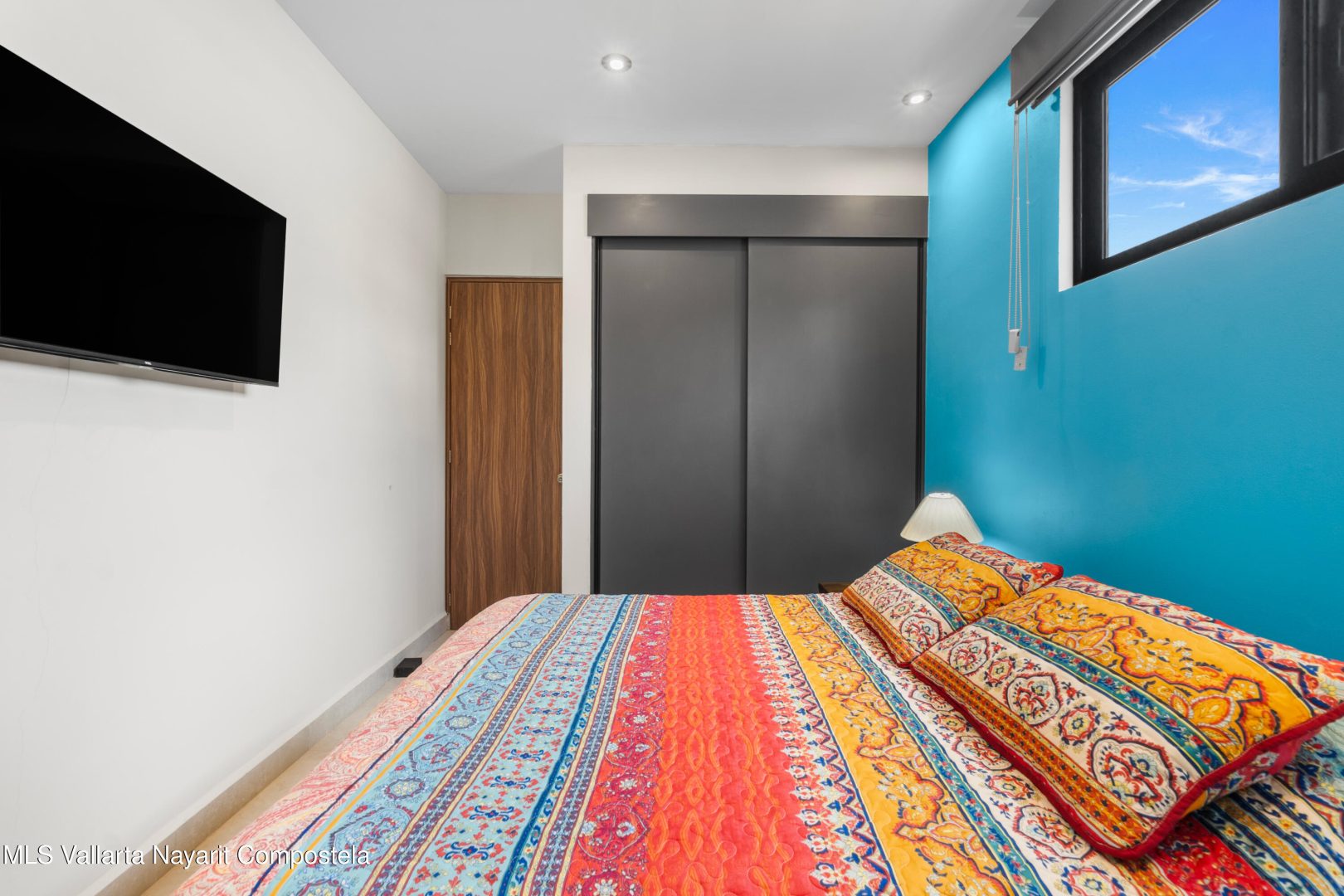 20251118162322934652000000-o