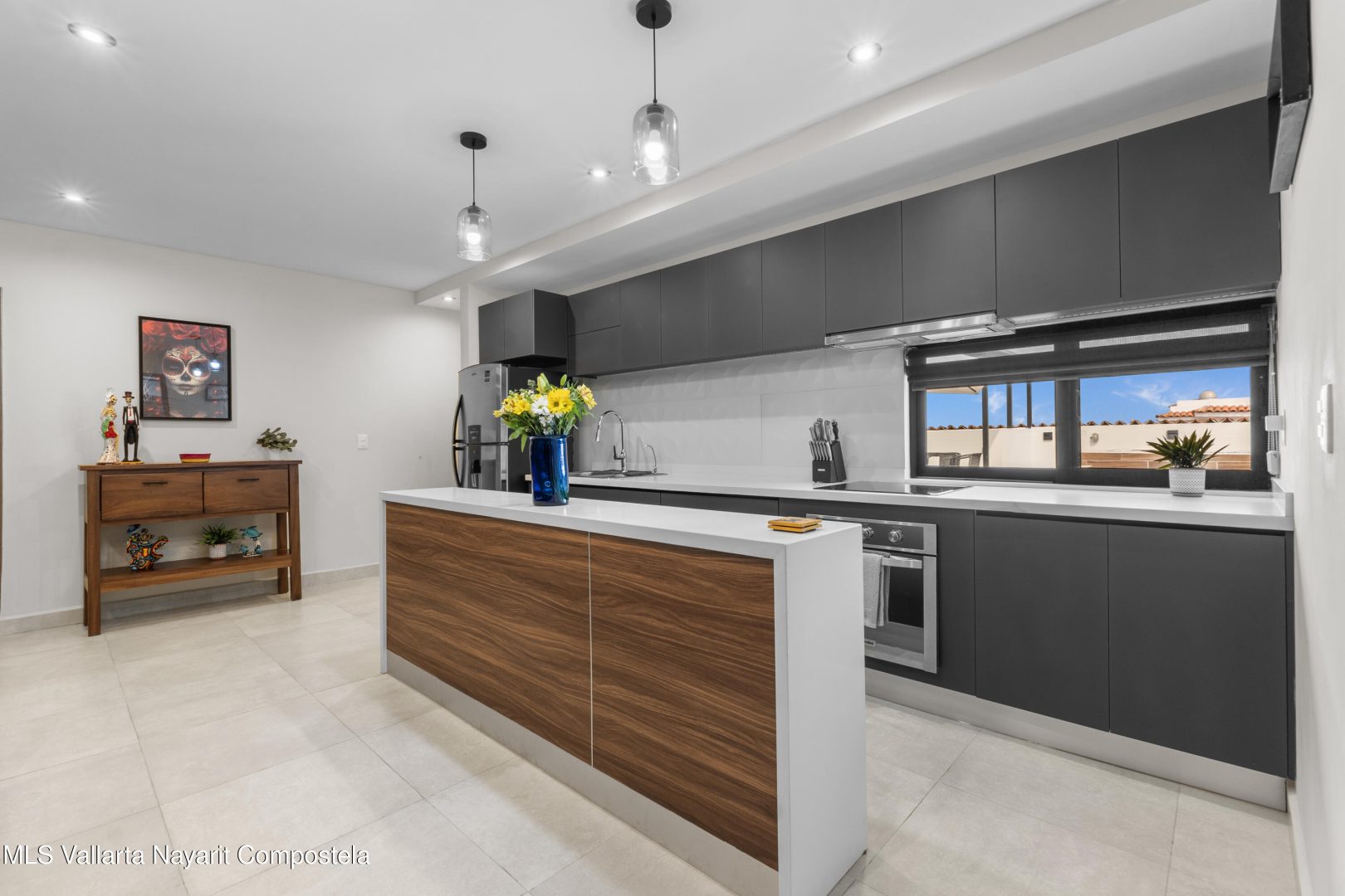 20251118162332745480000000-o