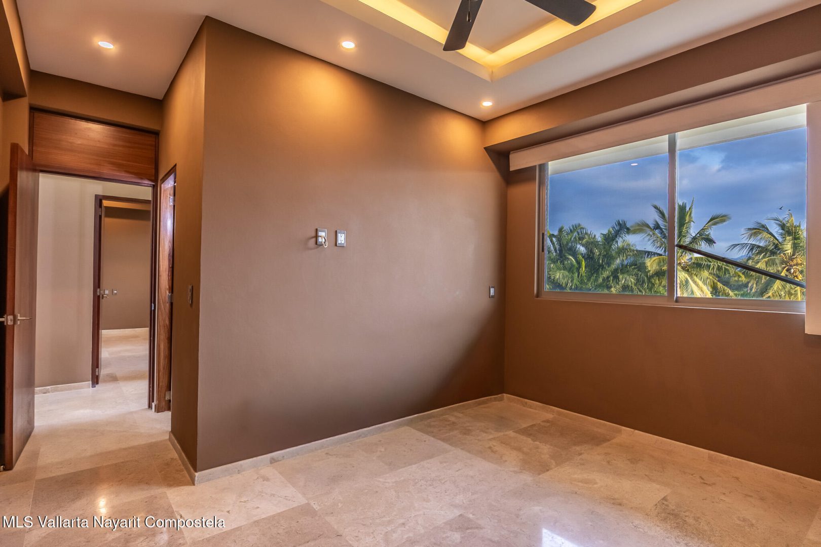 20251118220900996484000000-o