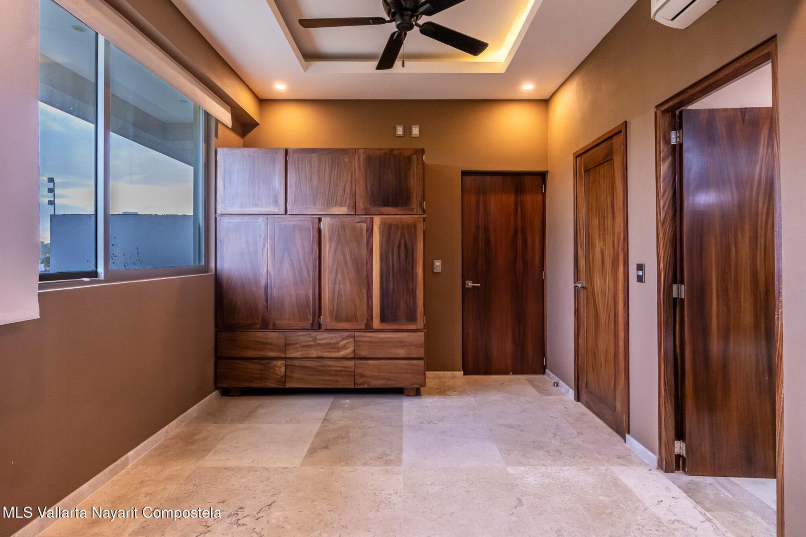 20251118220902773739000000-o