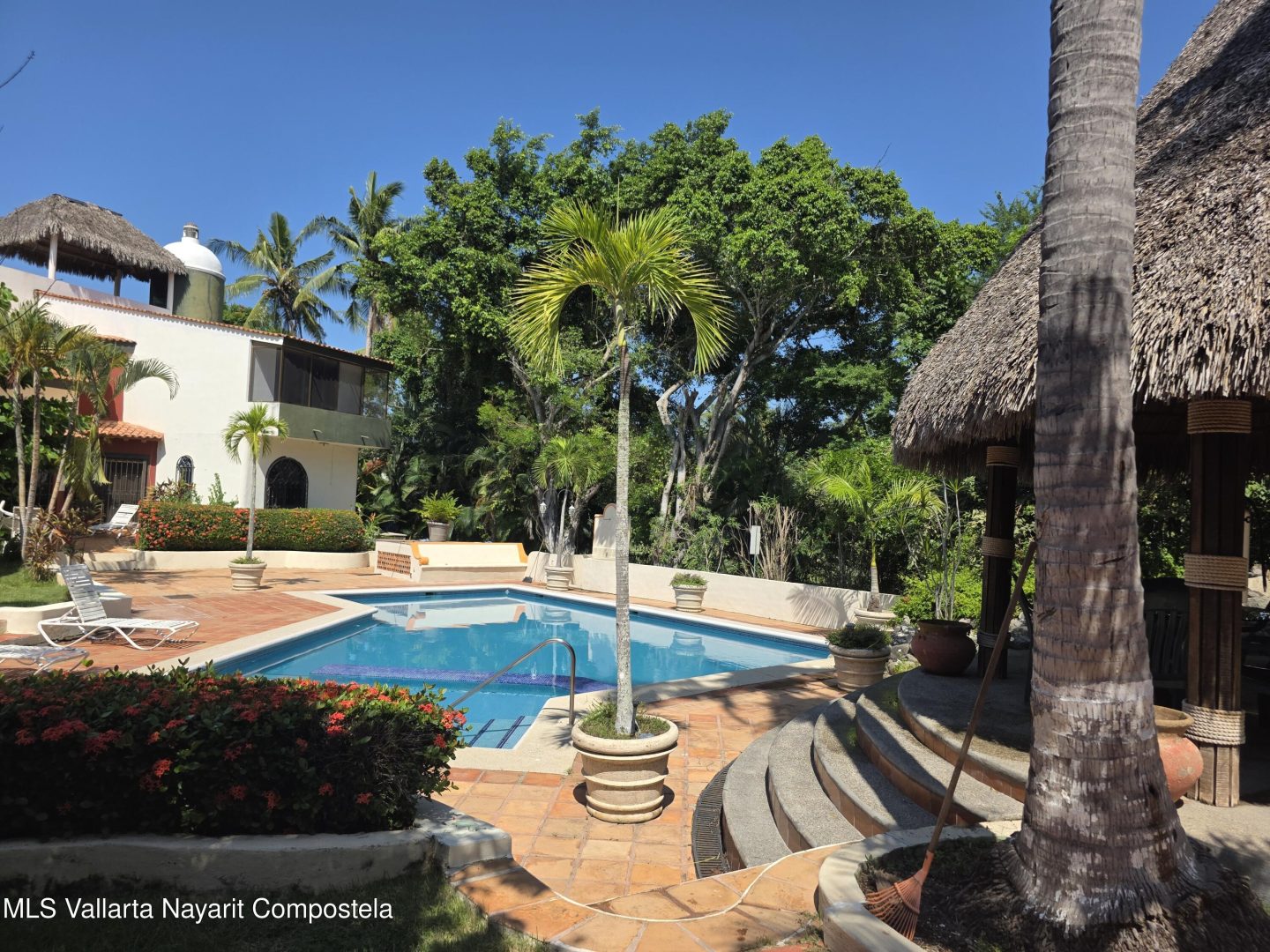 20251118234850960081000000-o