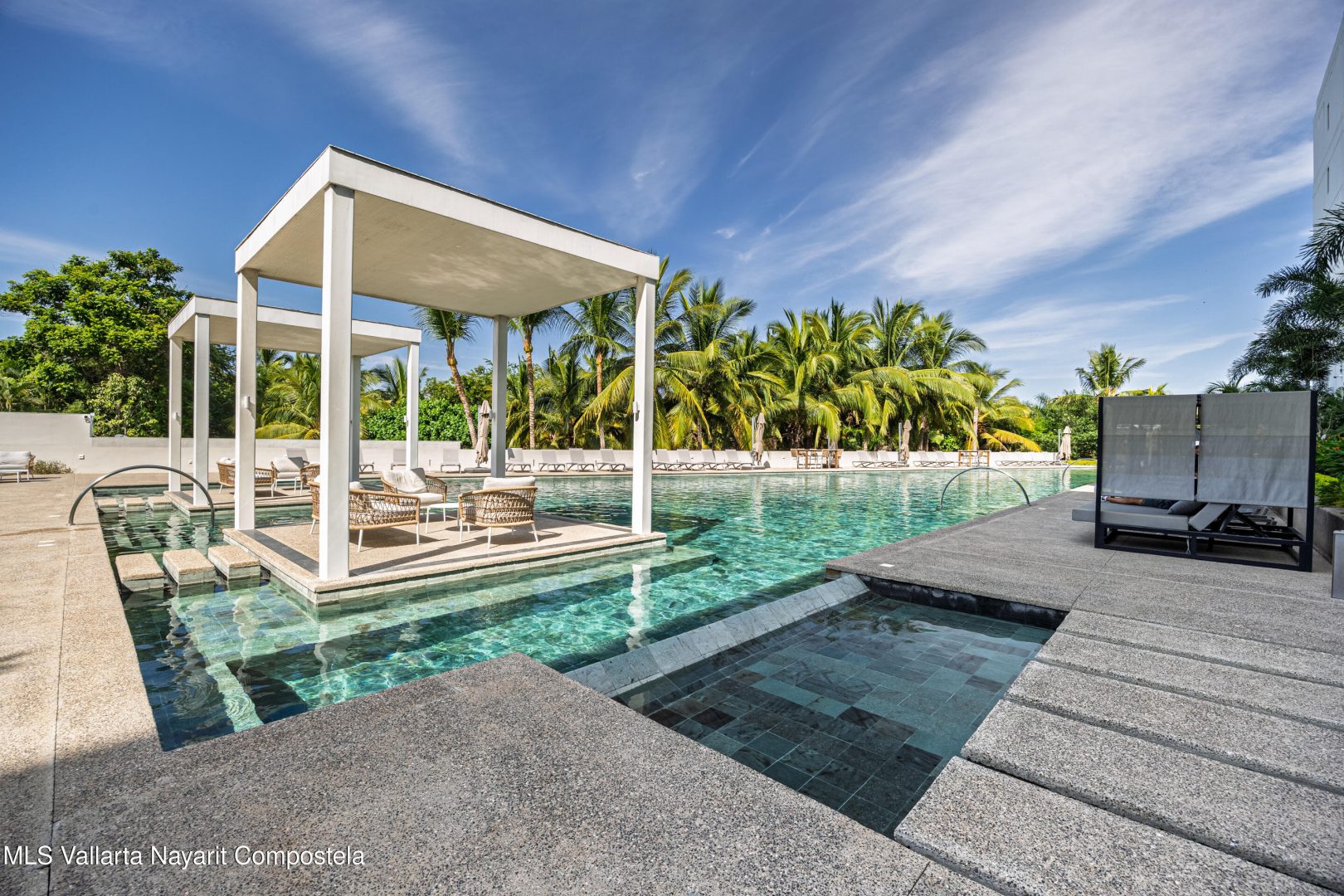 20251119023718723759000000-o