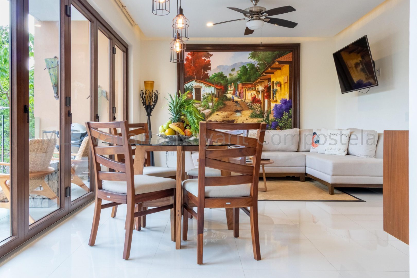 20251119175018953384000000-o