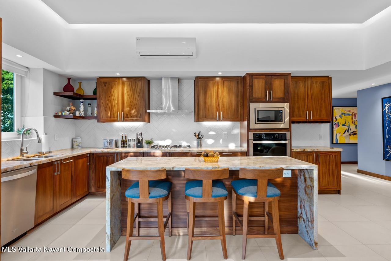 20251119204209472820000000-o