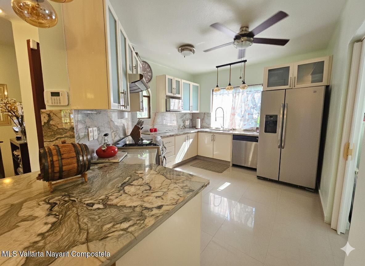 20251120230958434653000000-o