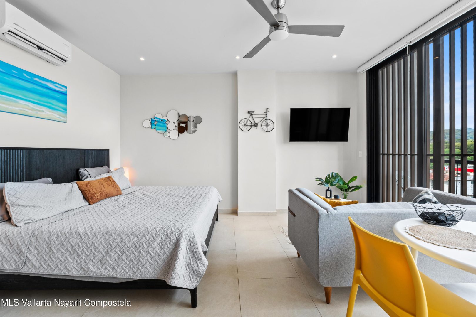 20251121015705103259000000-o