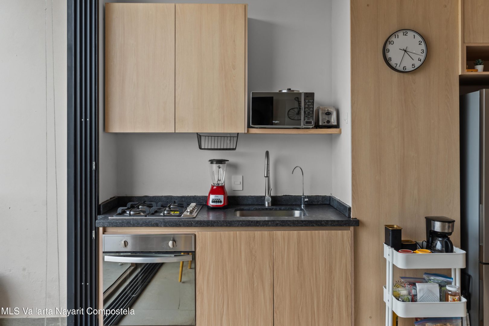 20251121015748011403000000-o