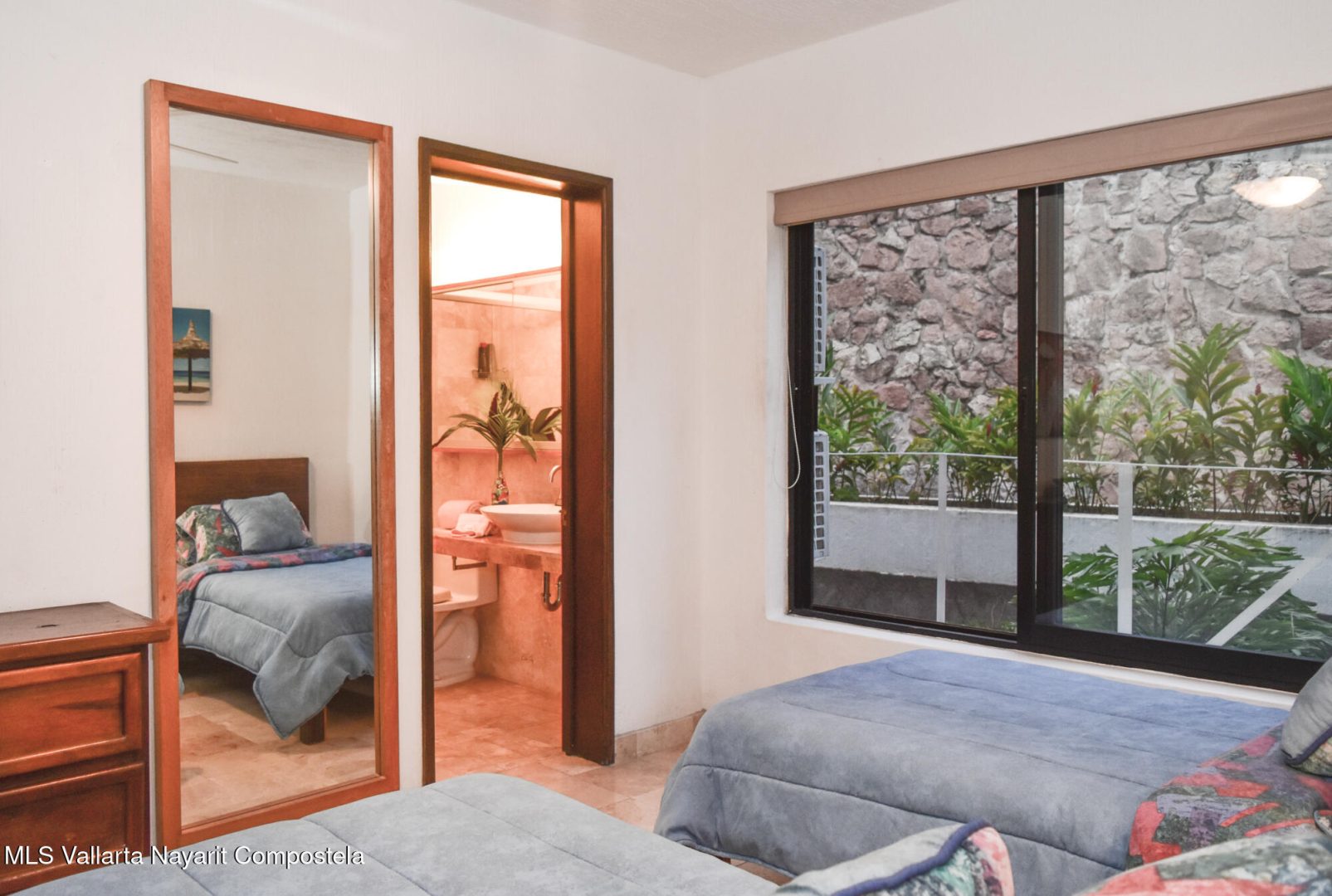 20251124225315843237000000-o