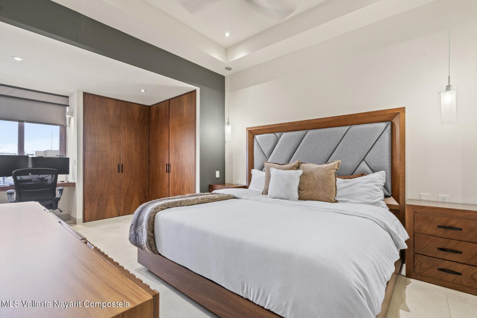 20251125143437789915000000-o