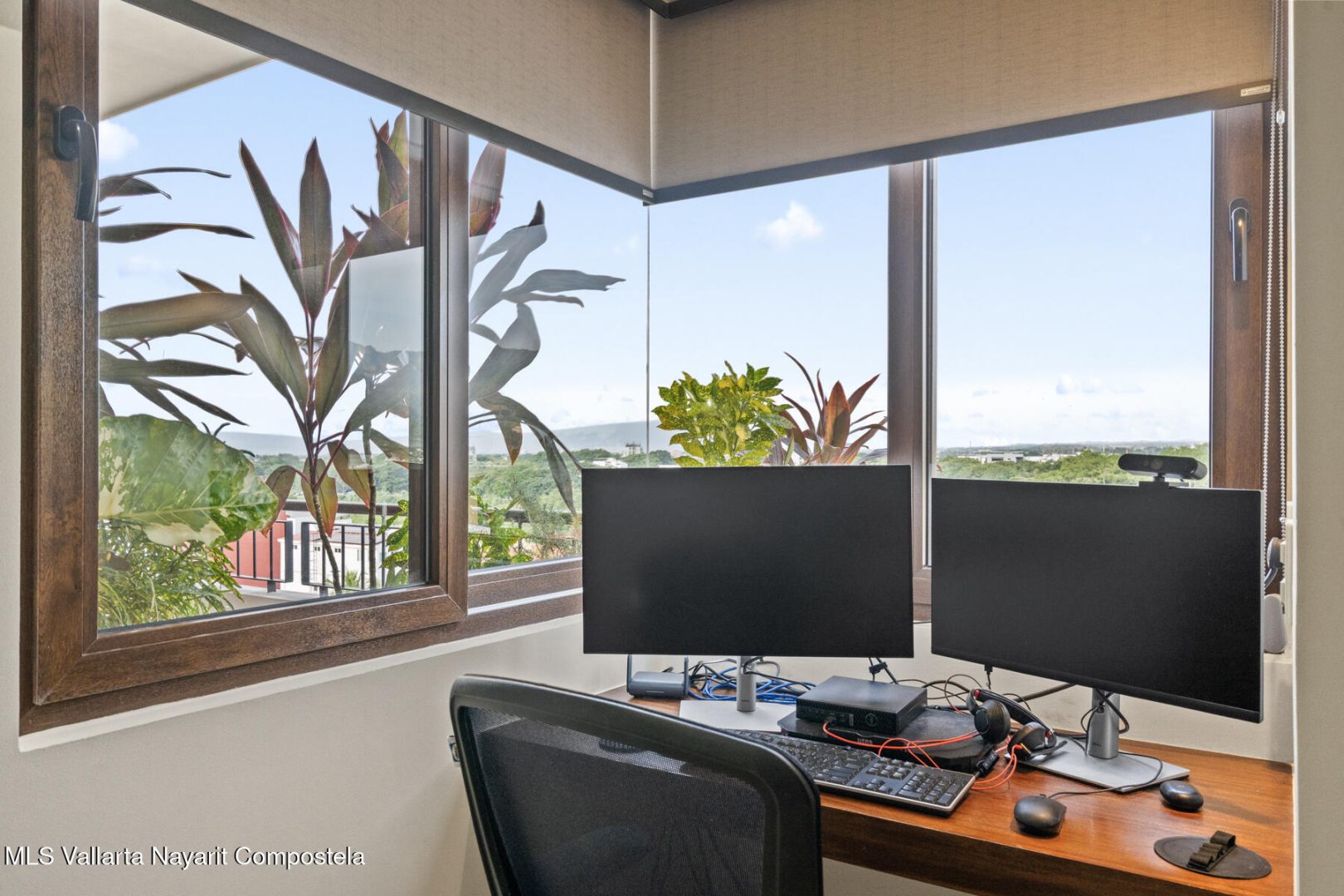 20251125143439031698000000-o