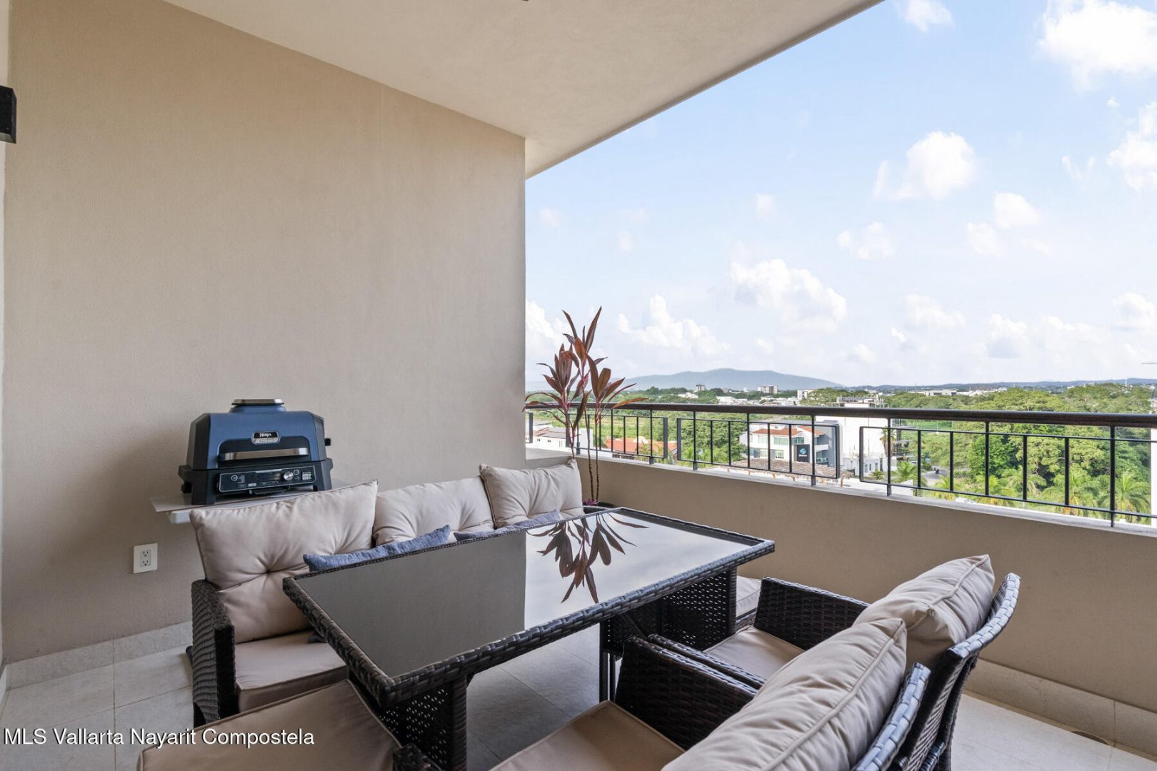 20251125143450406501000000-o