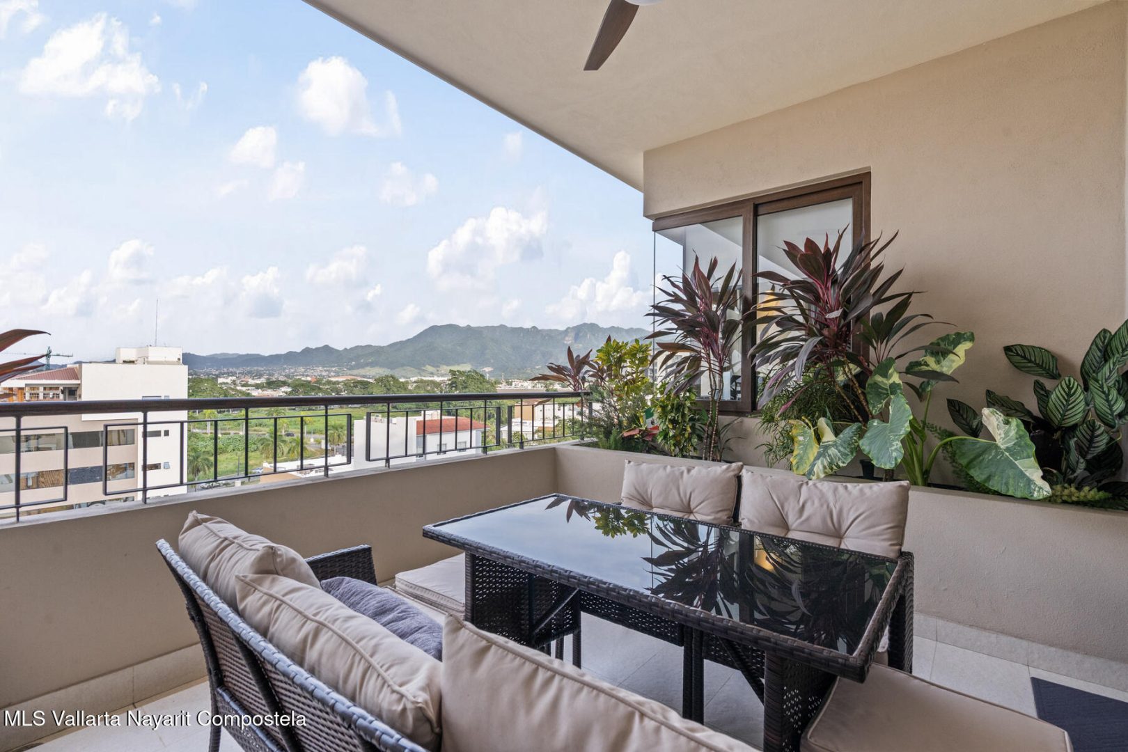 20251125143451969121000000-o