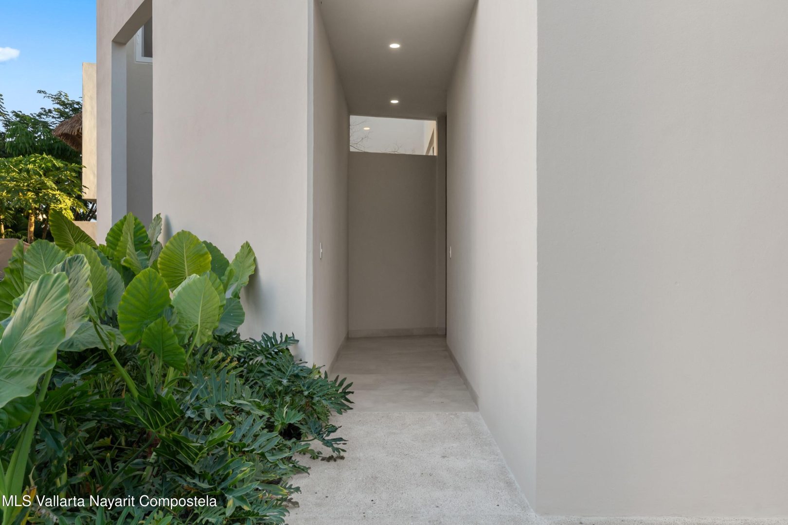 20251125200204196621000000-o