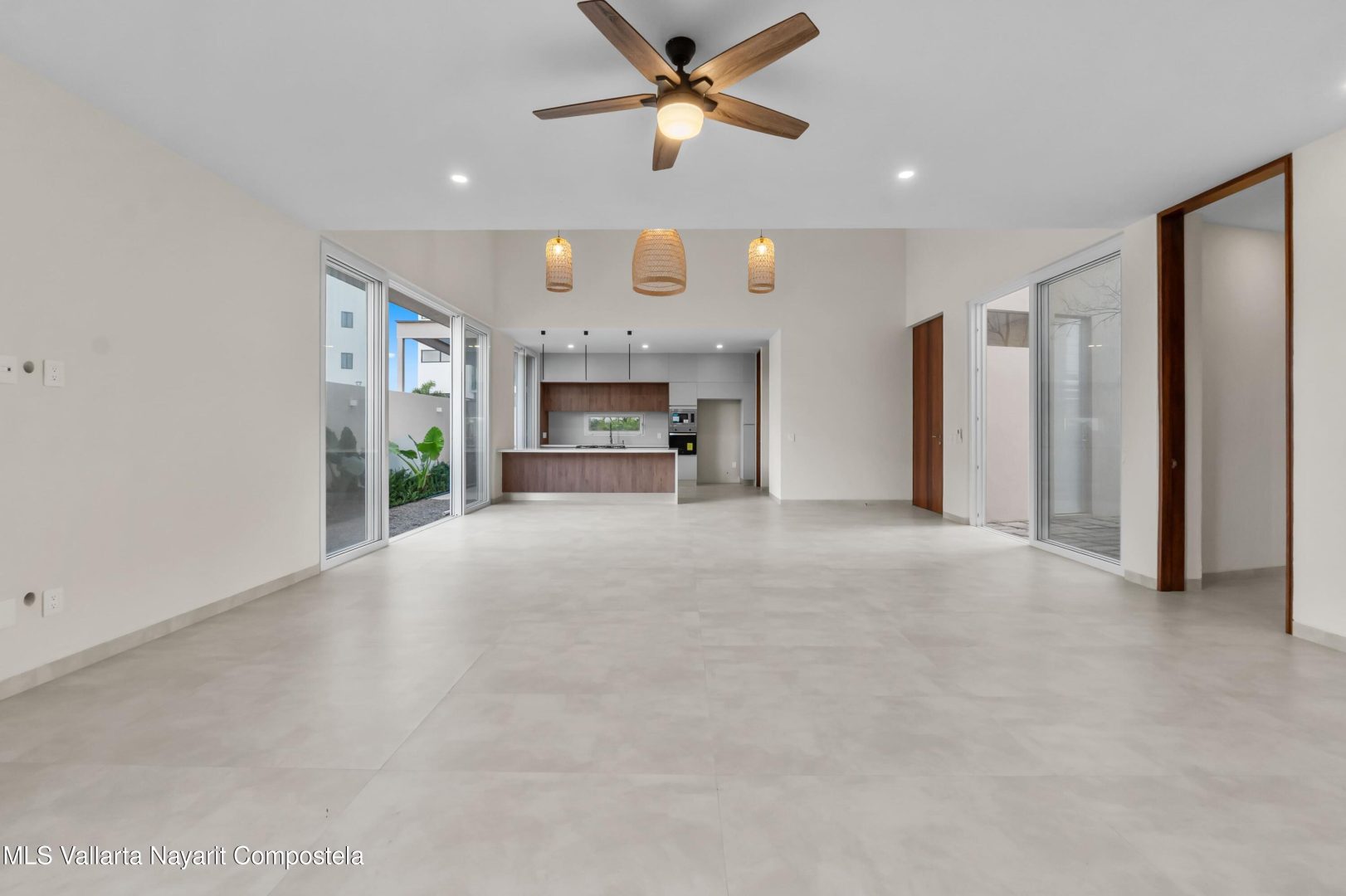 20251125200211673859000000-o