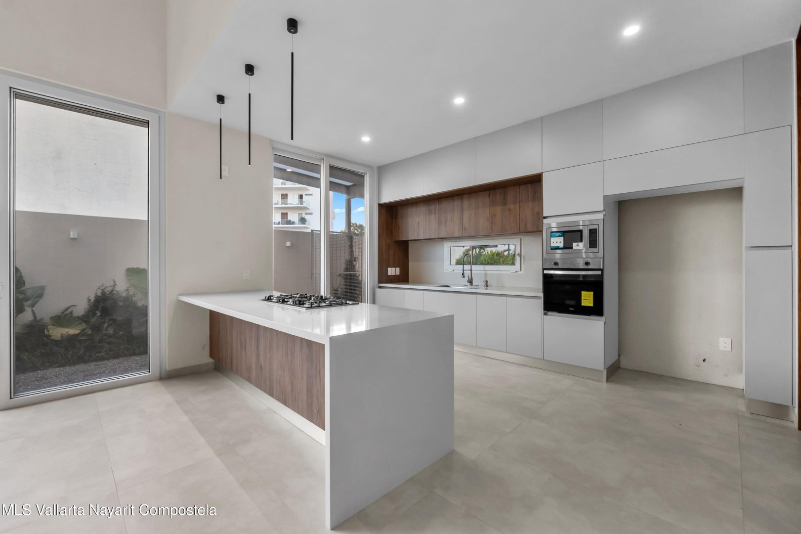 20251125200214071338000000-o