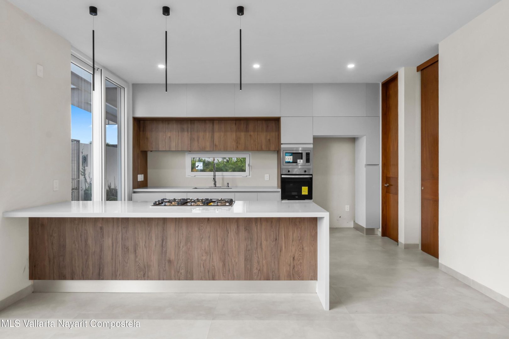 20251125200216671139000000-o